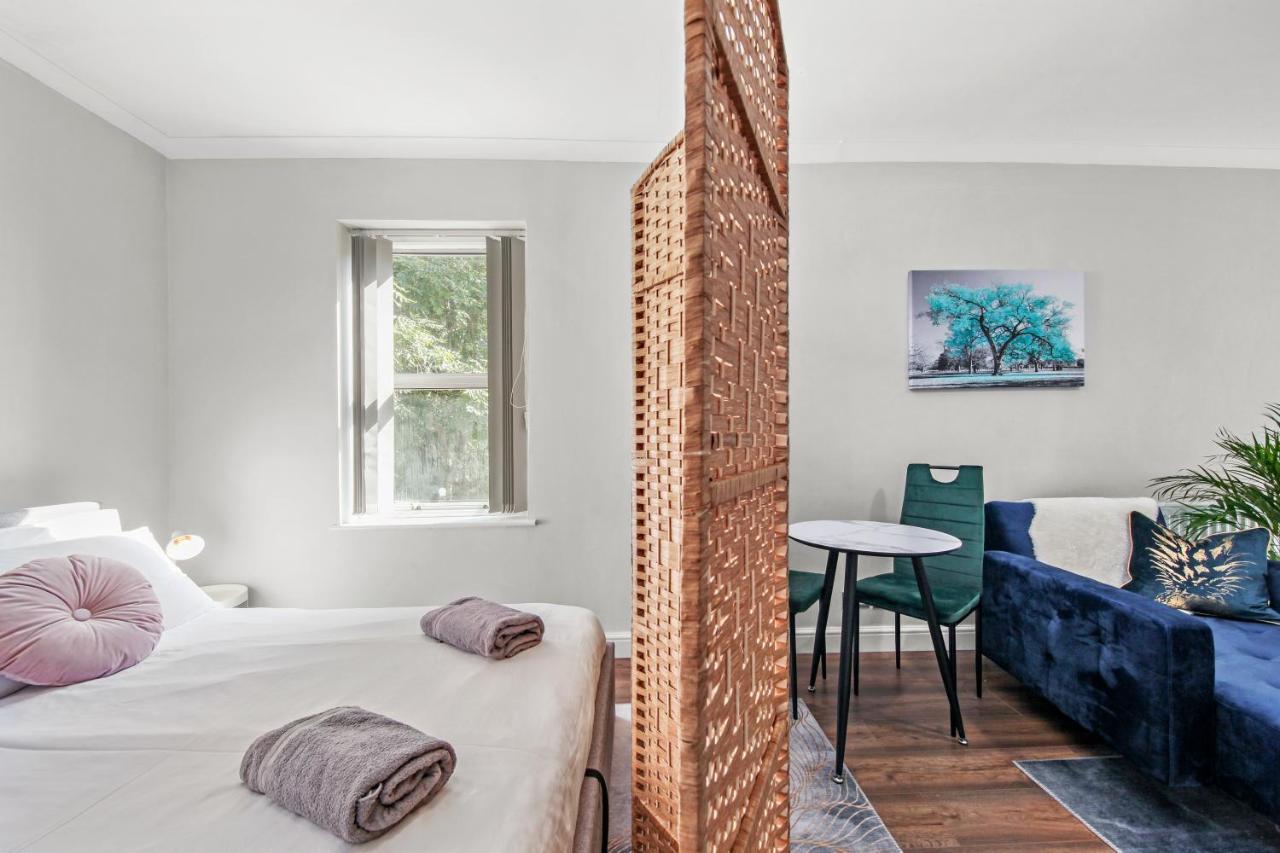 Stunning Studio Flat With Free On-Street Parking! Stadtteil Plumstead Exterior foto